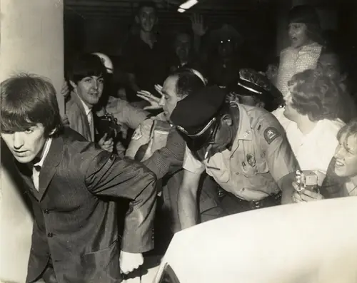 Les Beatles à leur hôtel de Jacksonville, 1964.