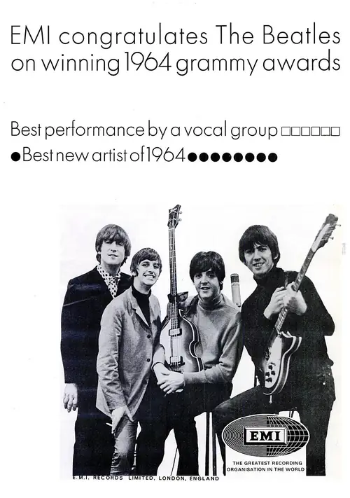 1965 : le dernier moment où les quatre posent encore comme un seul objet promotionnel. Dix-huit mois plus tard, ils cessaient de monter sur scène.