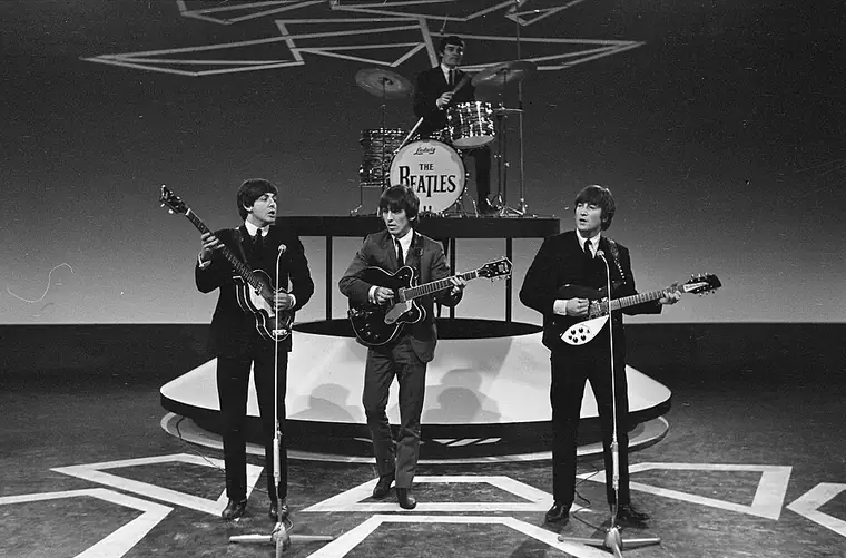 Plateau de télévision au Treslong, Hillegom, 5 juin 1964.